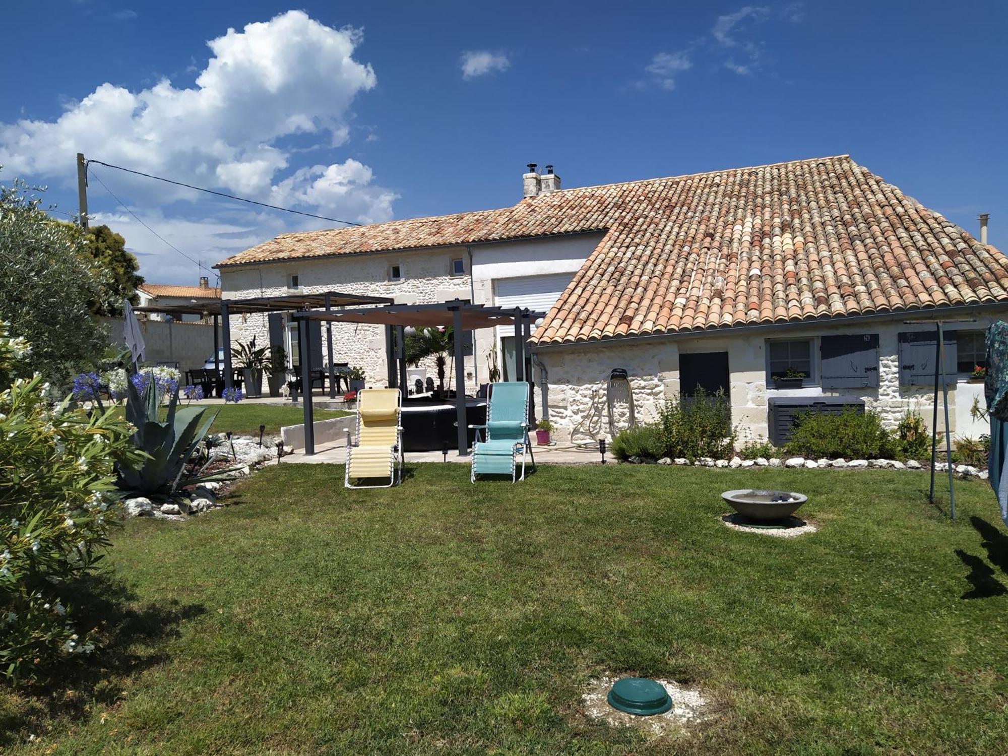 B&B Bel Agave Saint-Georges-des-Agoûts Εξωτερικό φωτογραφία